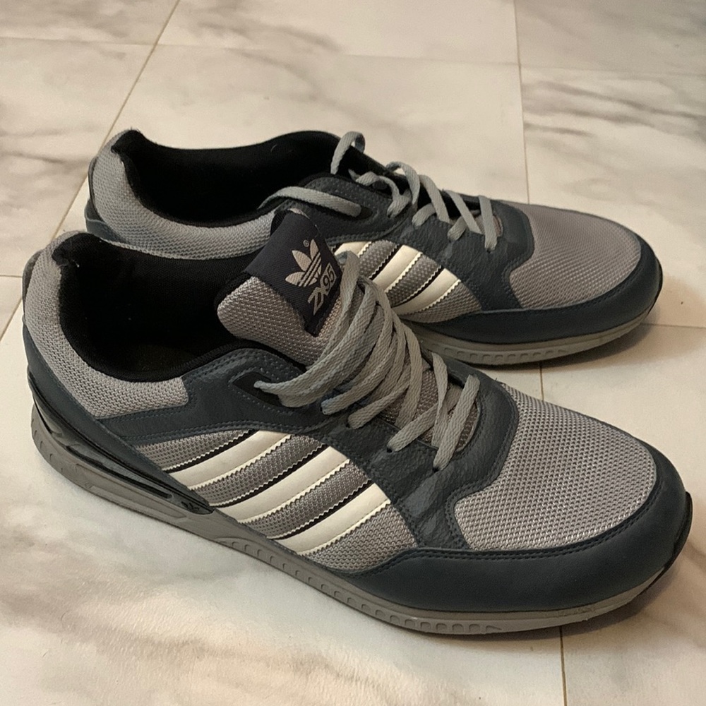 ♥️LAST CHANCE♥️ MENS ADIDAS SIZE 12